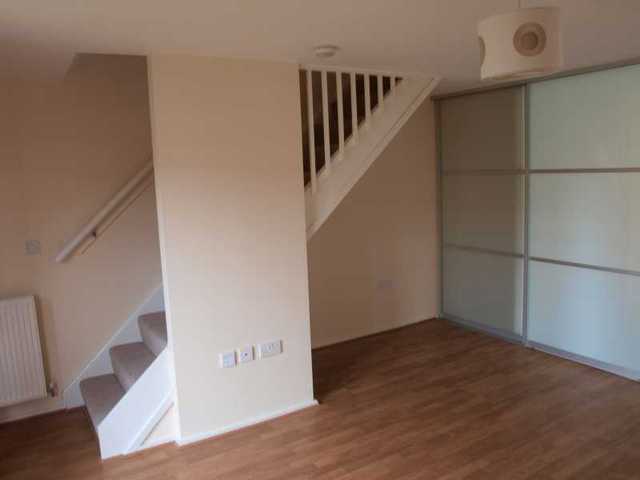  Image of 3 bedroom Semi-Detached house to rent in Goldstraw Lane Balderton Newark NG24 at Goldstraw Lane Fernwood Newark, NG24 3FD