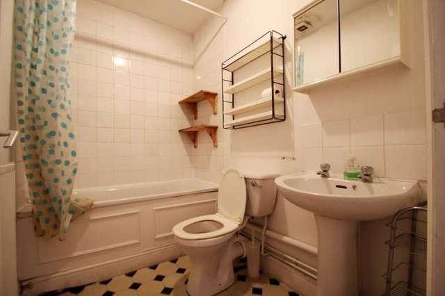 Image of House Share to rent in Goswell Road London EC1V at Goswell Road  London, EC1V 7DT