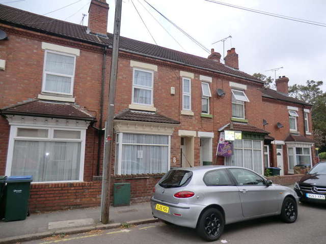  Image of 4 bedroom Terraced house to rent in Grafton Street Coventry CV1 at Stoke Coventry, CV1 2HW