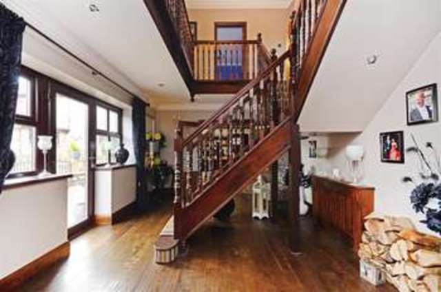  Image of 5 bedroom Property for sale in Farm View Road Kimberworth Rotherham S61 at Farm View Road ROTHERHAM ROTHERHAM, S61 2BL