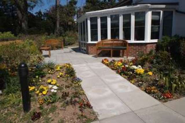  Image of 1 bedroom Flat for sale in Grange Road Uckfield TN22 at Grange Road  Uckfield, TN22 1FD
