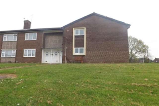  Image of 2 bedroom Flat to rent in Grangeway Runcorn WA7 at Runcorn, WA7 5HA