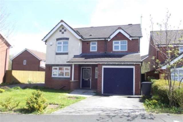  Image of 3 bedroom Detached house to rent in Grasmere Drive Bury BL9 at Bury, BL9 9GA