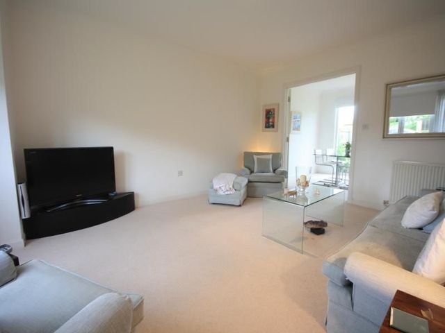  Image of 4 bedroom Detached house to rent in Greenoakhill Avenue Uddingston Glasgow G71 at Broomhouse Glasgow Glasgow, G71 7RD