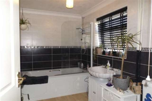  Image of 3 bedroom Detached house to rent in Church Close Grimston King