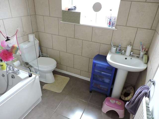  Image of 2 bedroom Flat to rent in Grimwade Street Ipswich IP4 at Ipswich, IP4 1LP