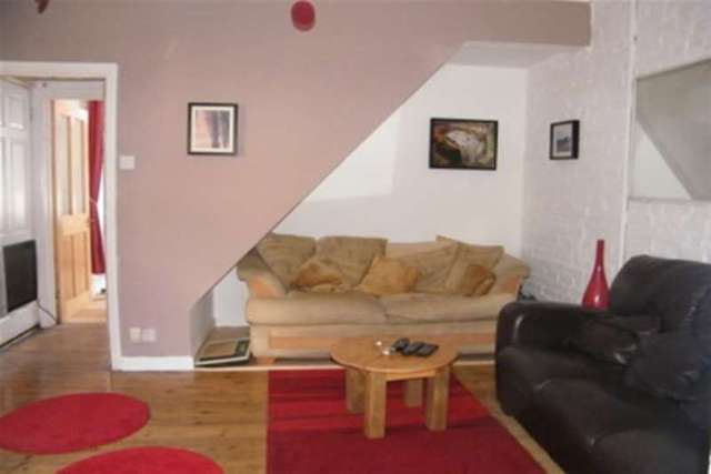  Image of 3 bedroom Detached house to rent in Guanock Terrace King