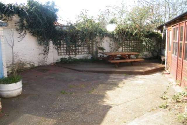  Image of 3 bedroom Detached house to rent in Guanock Terrace King