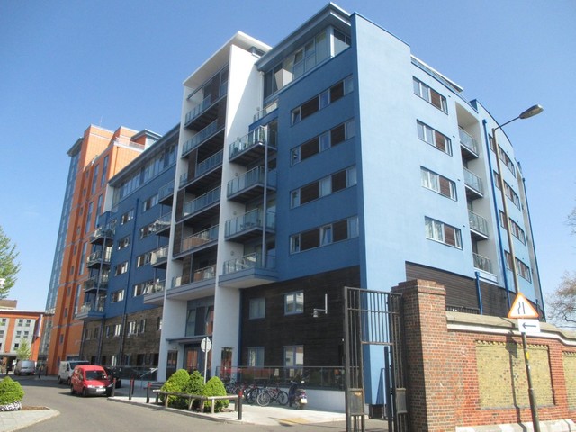  Image of 2 bedroom Apartment for sale in Gunwharf Quays Portsmouth PO1 at Gunwharf Quays Portsmouth Hampshire, PO1 3ET