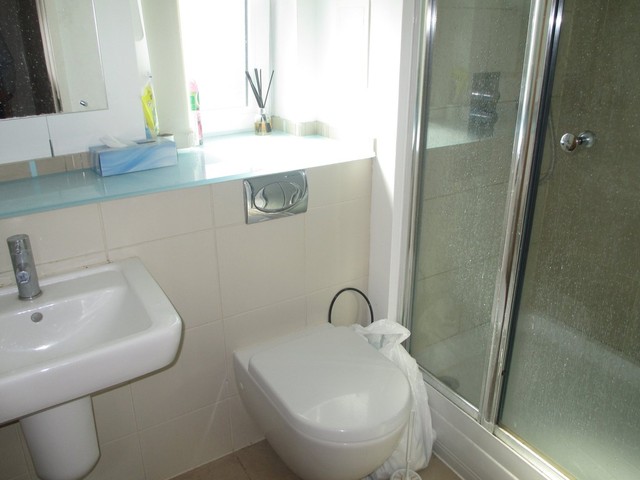  Image of 2 bedroom Apartment for sale in Gunwharf Quays Portsmouth PO1 at Gunwharf Quays Portsmouth Hampshire, PO1 3ET