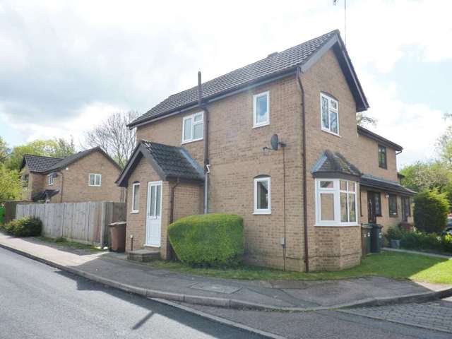  Image of 2 bedroom Semi-Detached house to rent in Hamilton Road Watford WD19 at Hamilton Road South Oxhey Watford, WD19 7BS