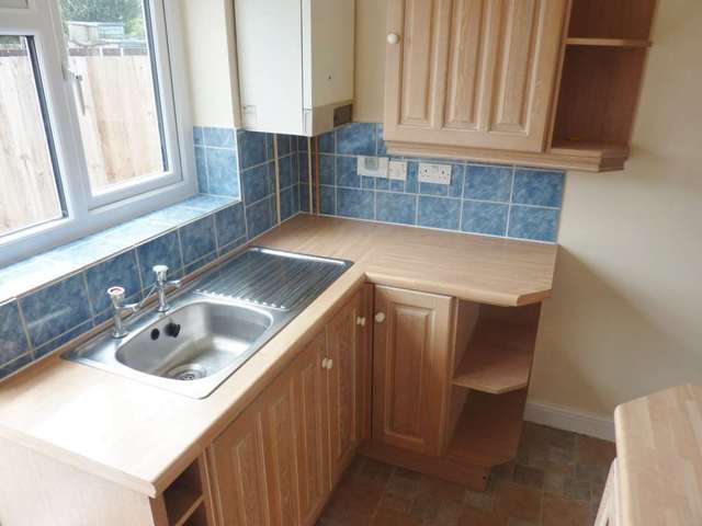  Image of 2 bedroom Semi-Detached house to rent in Hamilton Road Watford WD19 at Hamilton Road South Oxhey Watford, WD19 7BS