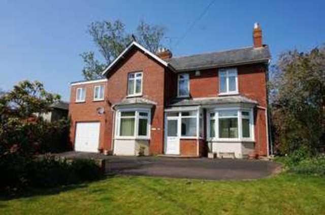  Image of 4 bedroom Detached house for sale in Hamilton Road Taunton TA1 at Hamilton Road  Taunton, TA1 2EP