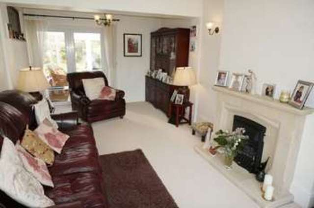  Image of 4 bedroom Detached house for sale in Hamilton Road Taunton TA1 at Hamilton Road  Taunton, TA1 2EP