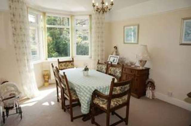  Image of 4 bedroom Detached house for sale in Hamilton Road Taunton TA1 at Hamilton Road  Taunton, TA1 2EP