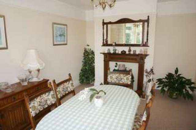  Image of 4 bedroom Detached house for sale in Hamilton Road Taunton TA1 at Hamilton Road  Taunton, TA1 2EP