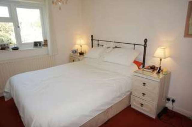  Image of 4 bedroom Detached house for sale in Hamilton Road Taunton TA1 at Hamilton Road  Taunton, TA1 2EP
