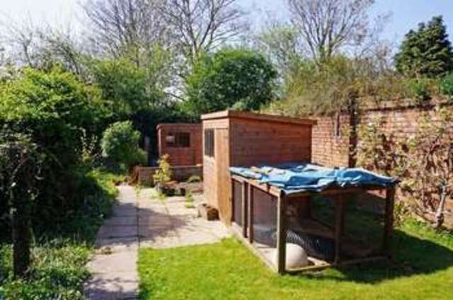  Image of 4 bedroom Detached house for sale in Hamilton Road Taunton TA1 at Hamilton Road  Taunton, TA1 2EP