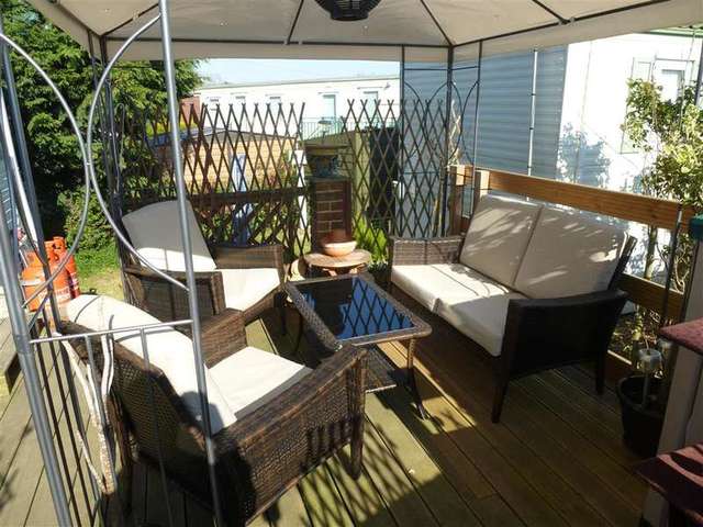  Image of 1 bedroom Detached house for sale in Hampstead Lane Yalding Maidstone ME18 at Yalding Maidstone Maidstone, ME18 6HH