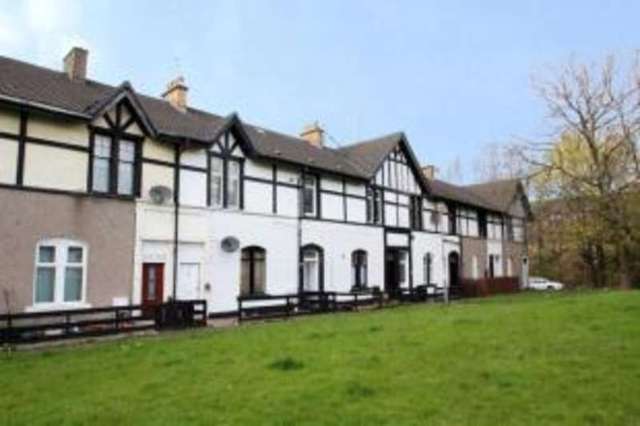  Image of 2 bedroom Flat for sale in Harland Cottages Glasgow G14 at Scotstoun Glasgow Yoker, G14 0AS