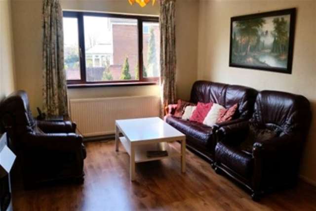  Image of 3 bedroom Bungalow to rent in Hartland Avenue Sothall Sheffield S20 at Sheffield, S20 2PZ