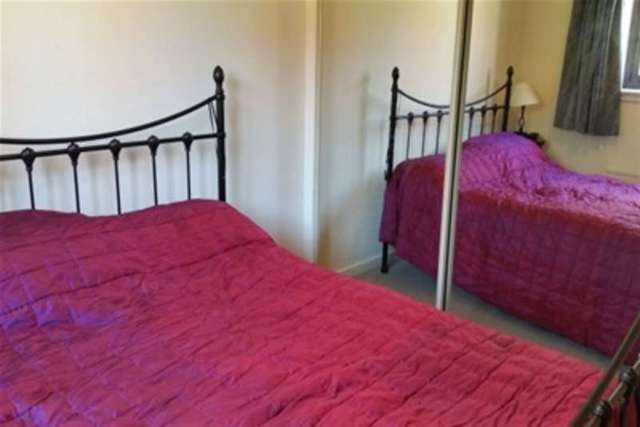  Image of 3 bedroom Bungalow to rent in Hartland Avenue Sothall Sheffield S20 at Sheffield, S20 2PZ