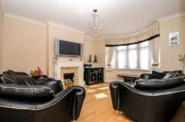  Image of 5 bedroom Semi-Detached house for sale in Hartsmead Road London SE9 at London  New Eltham, SE9 3LU