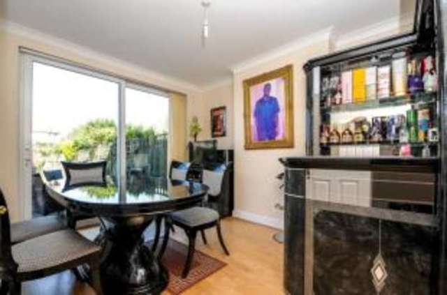  Image of 5 bedroom Semi-Detached house for sale in Hartsmead Road London SE9 at London  New Eltham, SE9 3LU