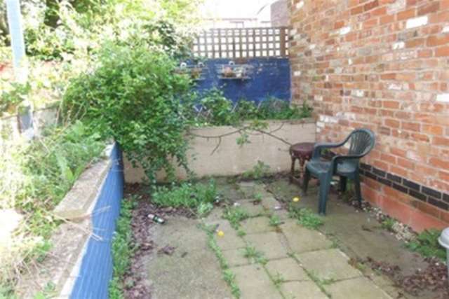  Image of 2 bedroom Terraced house to rent in Hastings Street Loughborough LE11 at Loughborough, LE11 5AX