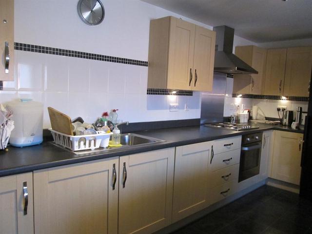  Image of 2 bedroom Flat for sale in Chamberlain Close Hayes UB3 at Hayes Middlesex Hayes, UB3 2GD