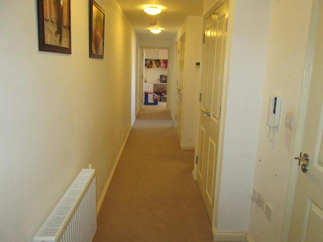  Image of 2 bedroom Flat for sale in Chamberlain Close Hayes UB3 at Hayes Middlesex Hayes, UB3 2GD