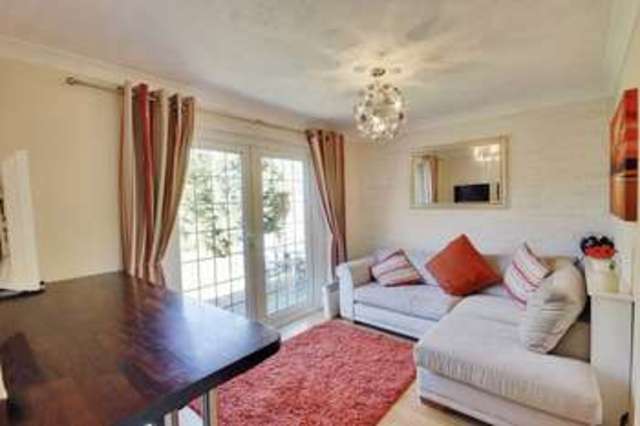  Image of 4 bedroom Detached house for sale in Hayes Walk Smallfield Horley RH6 at Hayes Walk Smallfield Horley, RH6 9QW