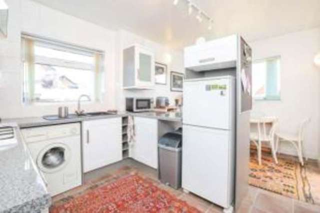  Image of 3 bedroom Bungalow for sale in Hill Top Grove Harrogate HG1 at Harrogate North Yorkshire Bilton, HG1 3BP