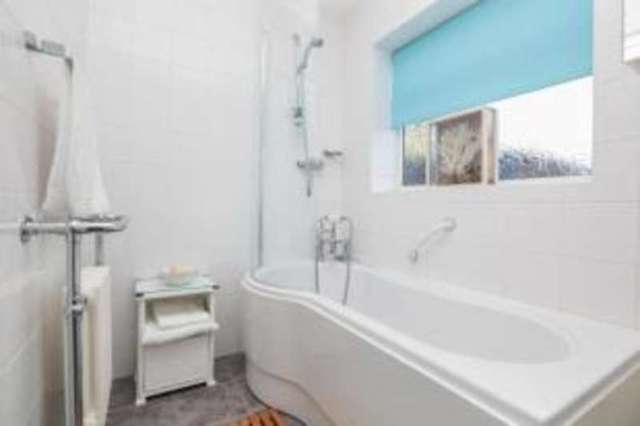  Image of 3 bedroom Bungalow for sale in Hill Top Grove Harrogate HG1 at Harrogate North Yorkshire Bilton, HG1 3BP