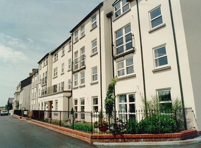  Image of 1 bedroom Apartment to rent in The Parade Carmarthen SA31 at Homerees House 1-5 The Parade Carmarthen, SA31 1LY