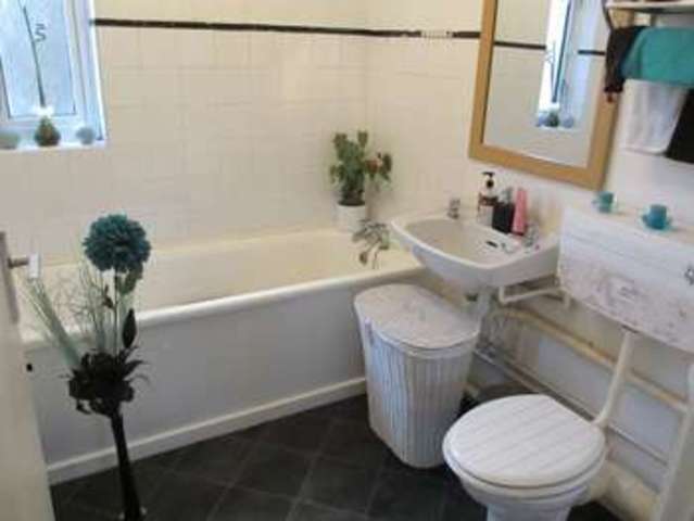  Image of 1 bedroom Flat to rent in Hopton Road Stevenage SG1 at Hopton Road  Stevenage, SG1 2LF