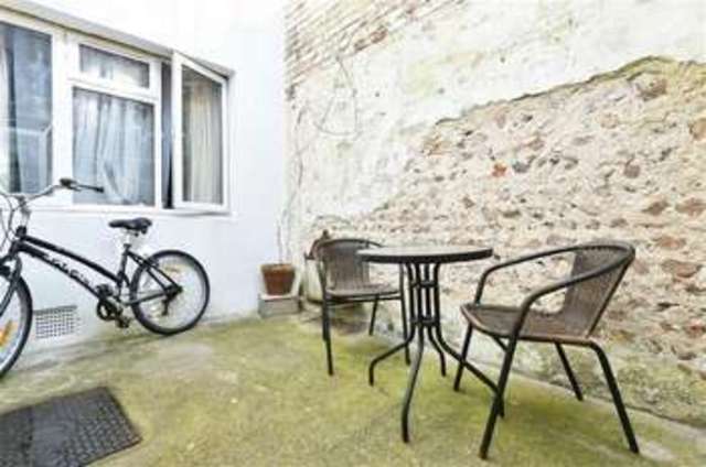  Image of 1 bedroom Property to rent in Hova Villas Hove BN3 at Hova Villas Hove Hove, BN3 3DF