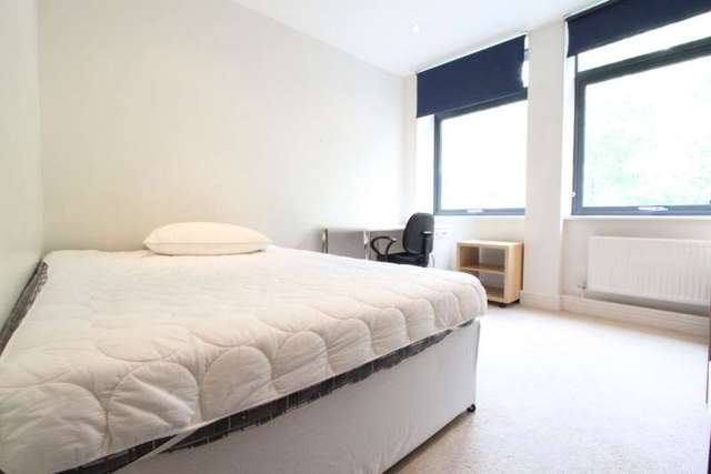  Image of House Share to rent in Hoxton Street London N1 at Hoxton N1 London, N1 5JX