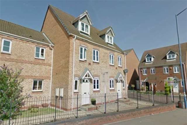  Image of 3 bedroom Detached house to rent in Hurst Lane Tipton DY4 at Tipton, DY4 9AR