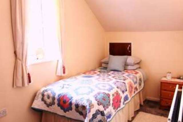  Image of 4 bedroom Property for sale in Idsworth Road Cowplain Waterlooville PO8 at Idsworth Road Cowplain Waterlooville, PO8 8BD