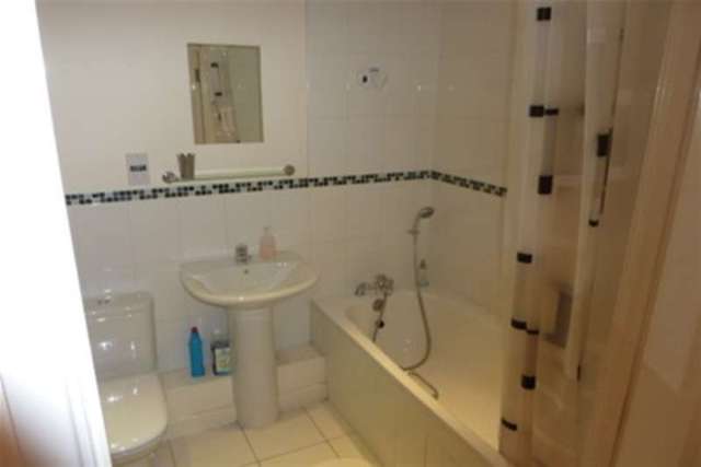  Image of 1 bedroom Flat to rent in Pancras Way London E3 at London, E3 2ST