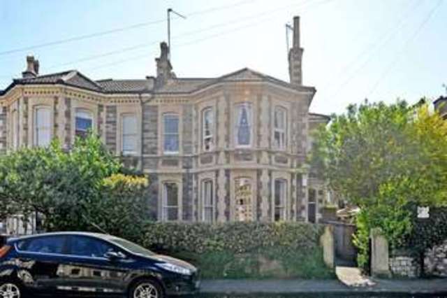  Image of 4 bedroom Flat for sale in Kenilworth Road Redland Bristol BS6 at Kenilworth Road Redland Bristol, BS6 6ER