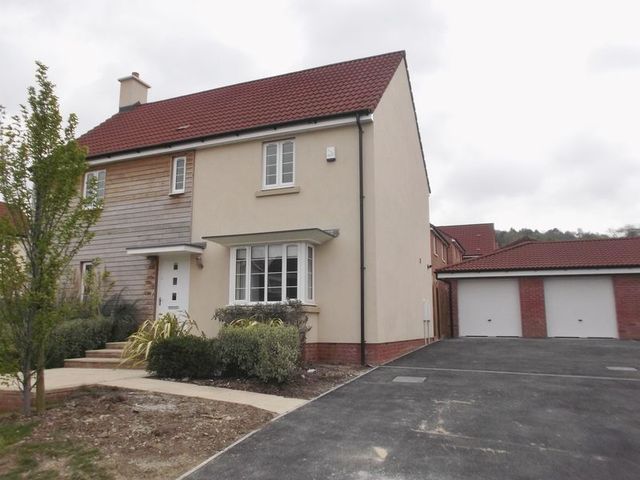 Image of 4 bedroom Detached house for sale in Kennel Lane Brockworth Gloucester GL3 at Kennel Lane Brockworth Gloucester, GL3 4NP