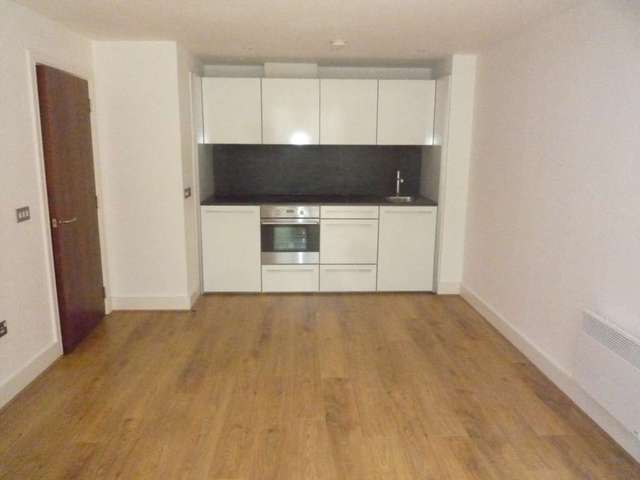  Image of 1 bedroom Apartment to rent in Foundry Lane Ipswich IP4 at College Street  Ipswich, IP4 1DJ