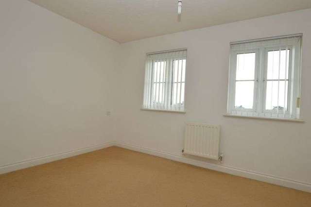  Image of 1 bedroom Property to rent in Royal Crescent Exeter EX2 at Exeter, EX2 7QB