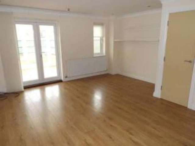  Image of 4 bedroom Semi-Detached house for sale in Peake Avenue Kirby Cross Frinton-on-Sea CO13 at Kirby Cross Frinton-on-Sea Kirby Cross, CO13 0SQ