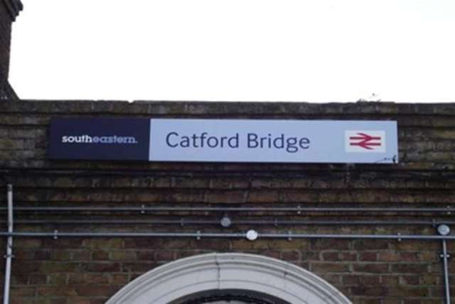  Image of 2 bedroom Flat to rent in Laleham Road London SE6 at London, SE6 2HU