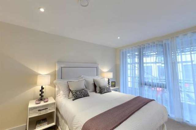  Image of 1 bedroom Apartment to rent in Lambs Conduit Street London WC1N at Lambs Conduit Street  London, WC1N 3LE