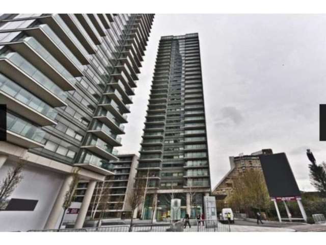  Image of 1 bedroom Flat to rent in Marsh Wall London E14 at 22 Marsh Wall  Canary Wharf, E14 9AL