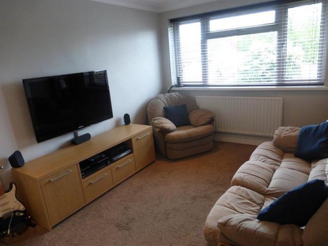  Image of 2 bedroom Maisonette for sale in Lea Vale Dartford DA1 at Crayford Kent Crayford, DA1 4DL